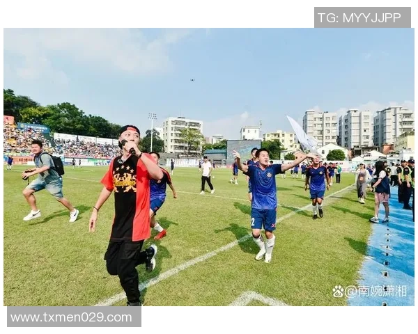 探索墙式足球的魅力与技巧提升之路让运动更具乐趣与挑战